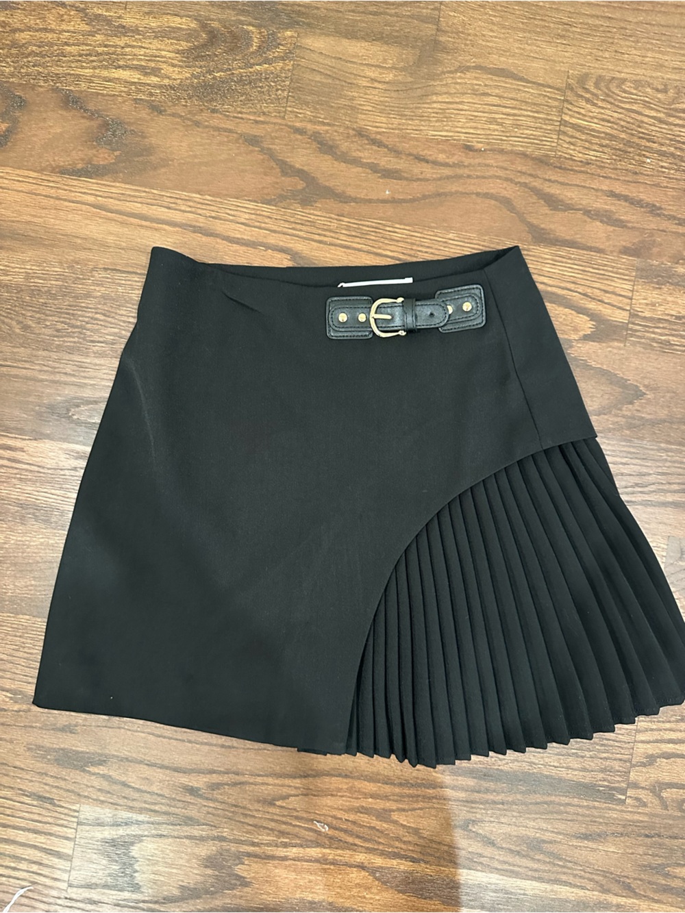 Commense Black Pleated-Wrap Mini Skirt with Buckle
